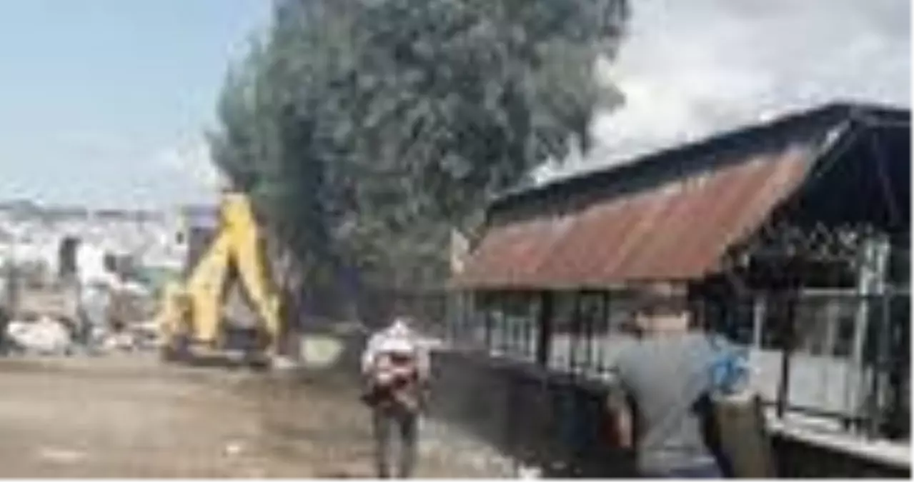 Karşıyaka\'da çevre ve görüntü kirliliğine geçit yok