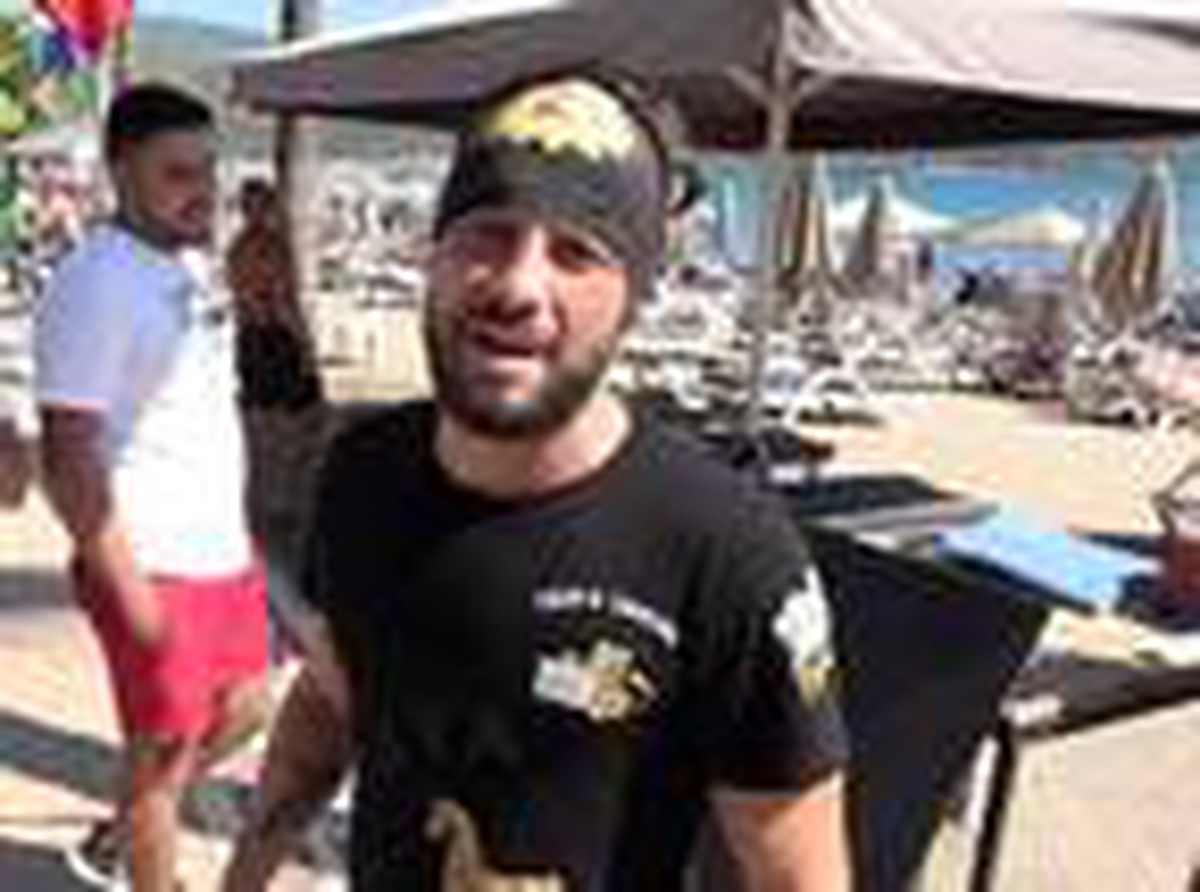 Marmaris\'te İngiliz turistler ülkelerine dönmek istemiyor
