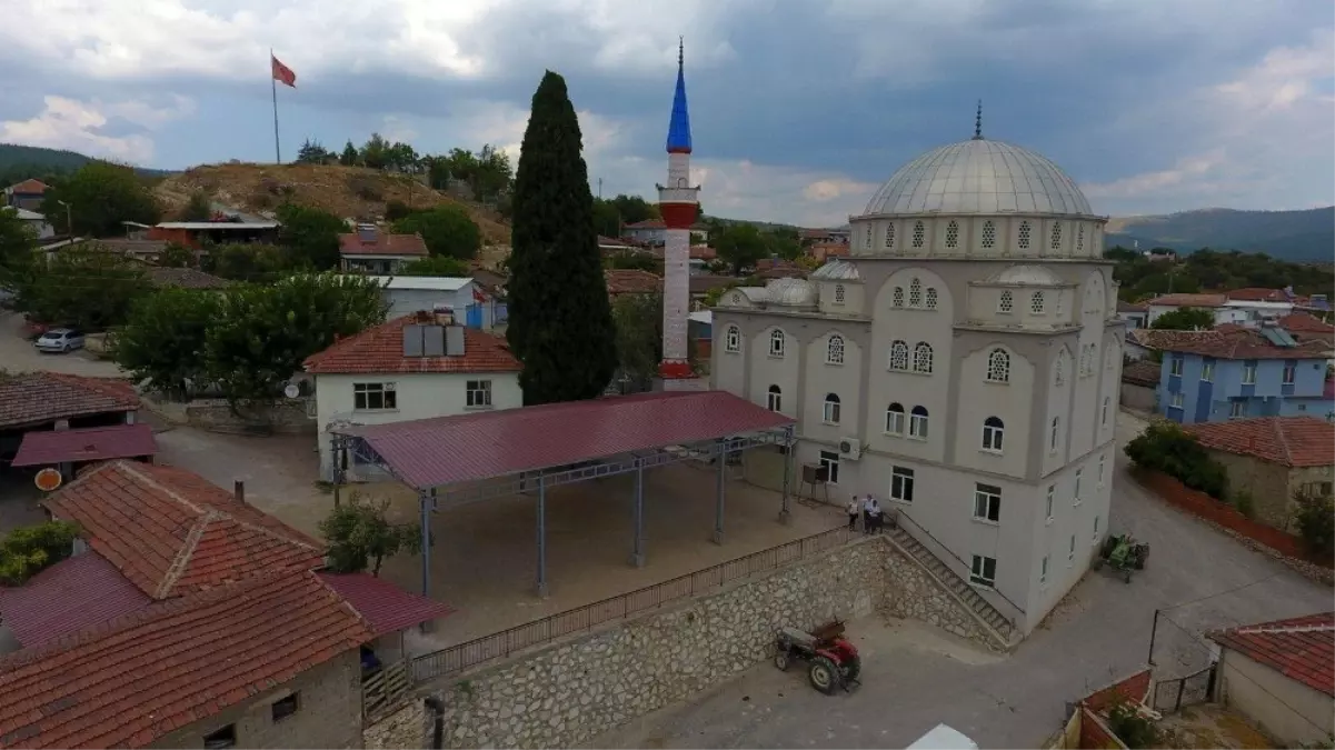 Seyitoba Mahallesine sosyal etkinlik alanı yapıldı