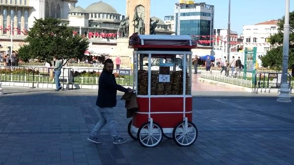 İBB, Taksim'de sembol olan simit tezgahlarını kaldırıyor - Son Dakika Ekonomi