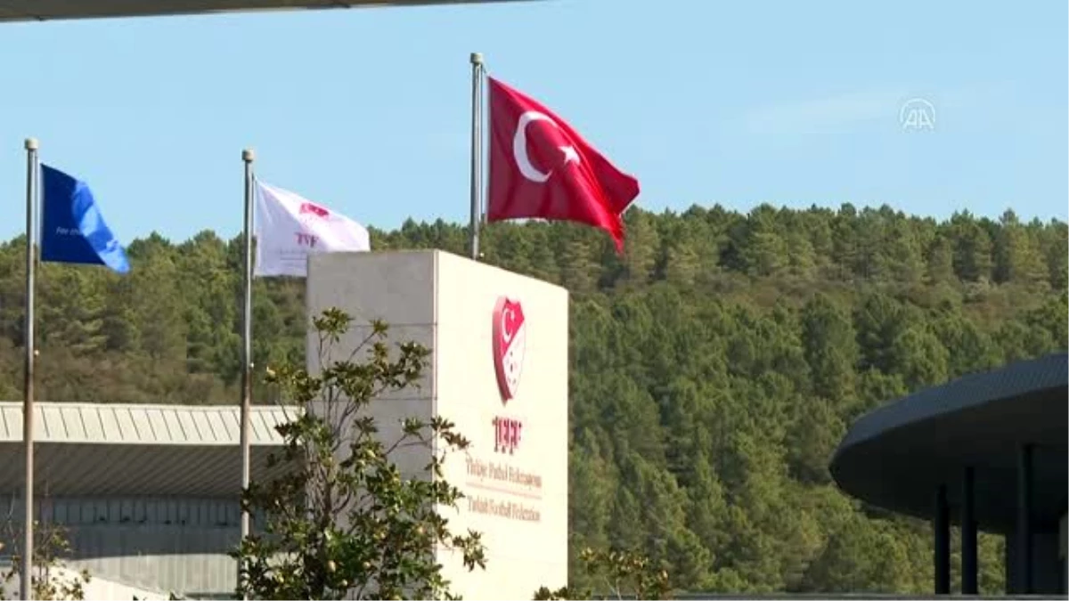 Trabzonspor Kulübü Başkanı Ahmet Ağaoğlu: MHK ve hakem camiasının yapısının kökünden değişmesi lazım