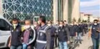 Son dakika haberi... Kars'ta PKK/KCK operasyonunda 21 şüpheli adliyede