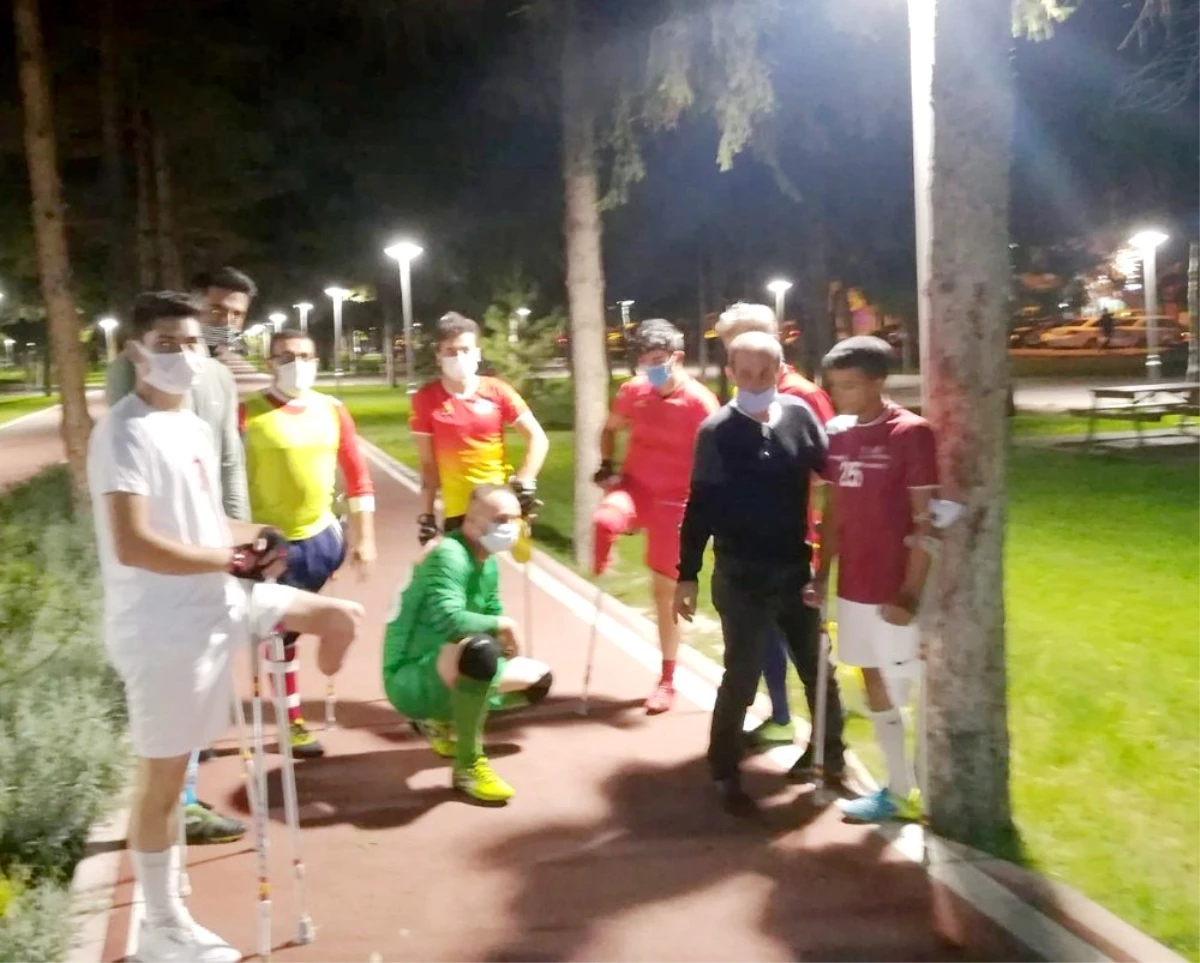 Melikgazi Belediyesi Ampute Futbol takımı yeni sezon için sahaya indi