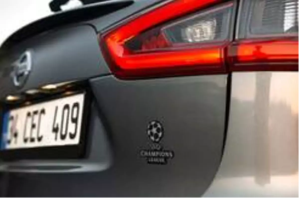 Nissan\'dan Qashqai UEFA Champions League Edition!