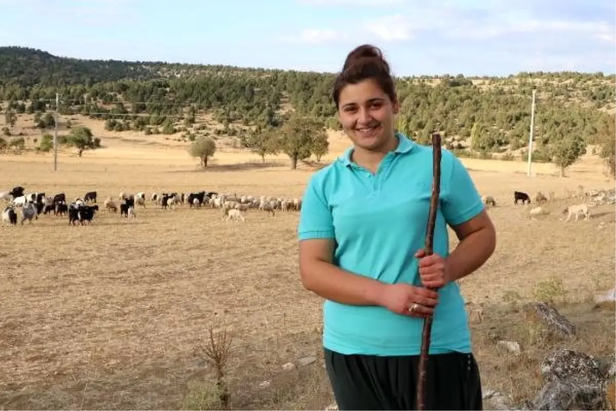 Şehir hayatını bıraktı, \'küçük dünyam\' dediği köye yerleşti