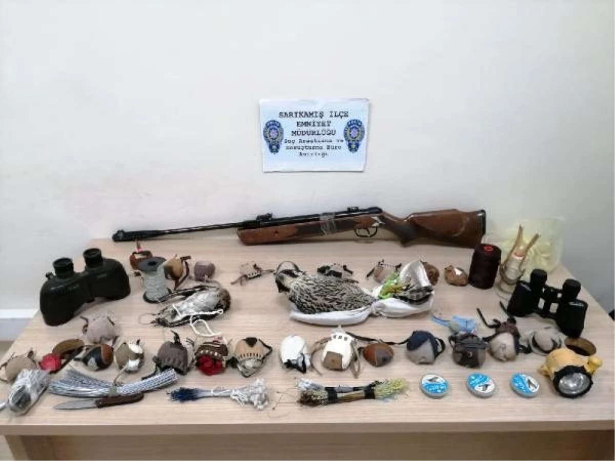 Tuzakla yırtıcı kuşları yakalayan 3 kişiye 176 bin lira ceza