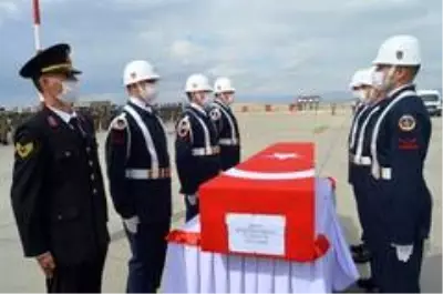 Ağrı'da şehit olan Uzman Çavuş Hüseyin Yırtıcı'nın naaşı Hatay'a uğurlandı