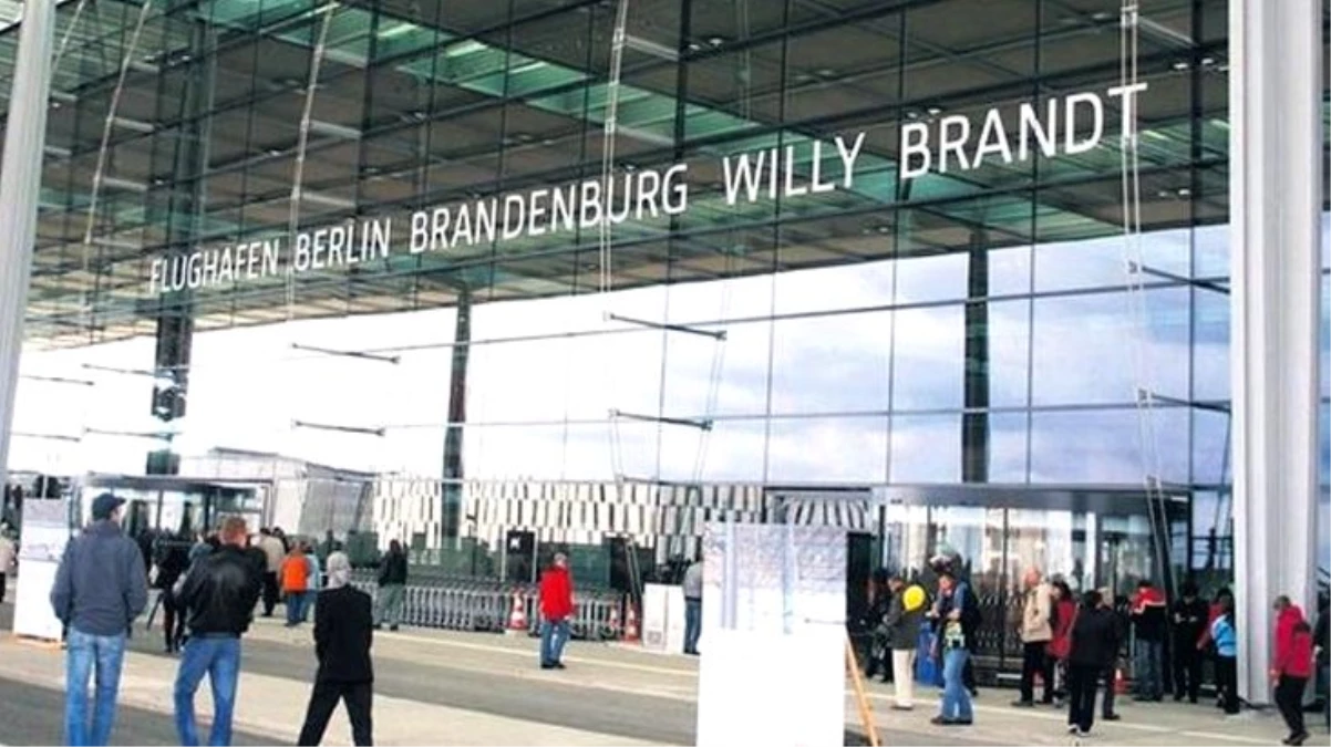 Almanların utanç duyduğu Berlin Havalimanı inşaatı 9 yıllık gecikmenin ardından sonunda tamamlandı
