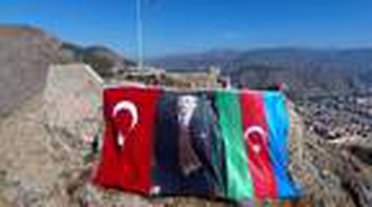 Amasya?dan Azerbaycan?a dev bayraklı destek