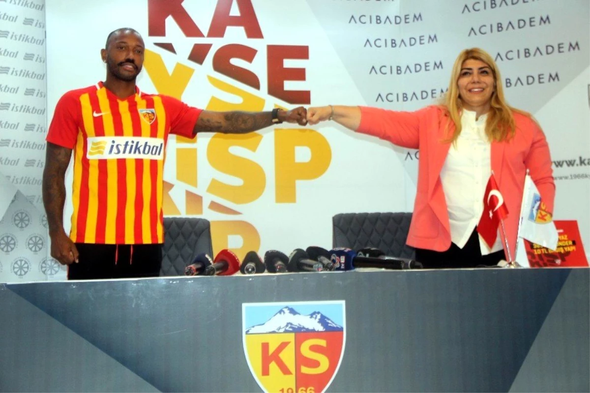 Kayserispor, Fernandes\'i renklerine bağladı