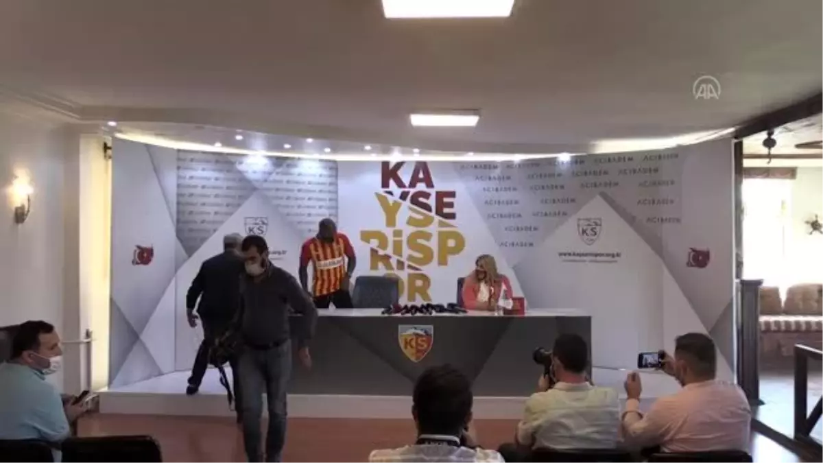 Kayserispor, Manuel Fernandes\'le sözleşme imzaladı