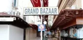 Pandemi Kuşadası esnafını etkiledi