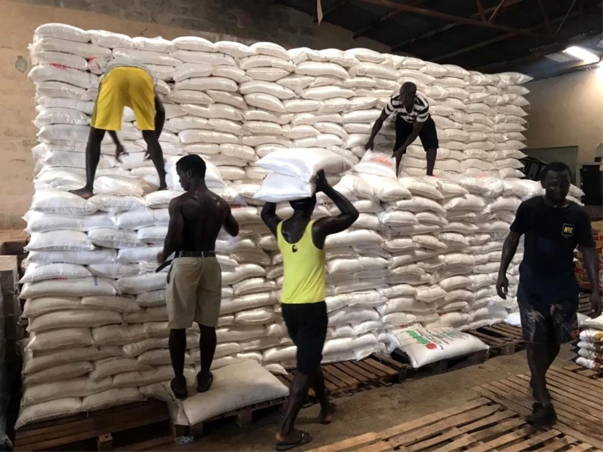 TİKA\'dan Sierra Leone\'de 1000 aileye gıda yardımı