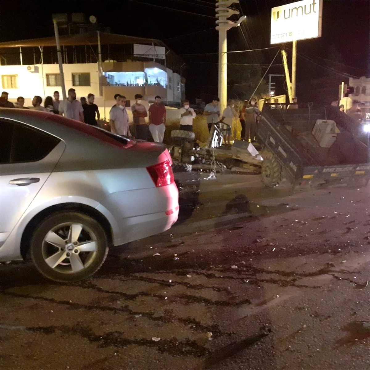 Hatay\'da otomobil ile triportör çarpıştı: 1 yaralı