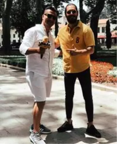 Hobi olarak başlamıştı şimdi milyar izlenmeye sahip