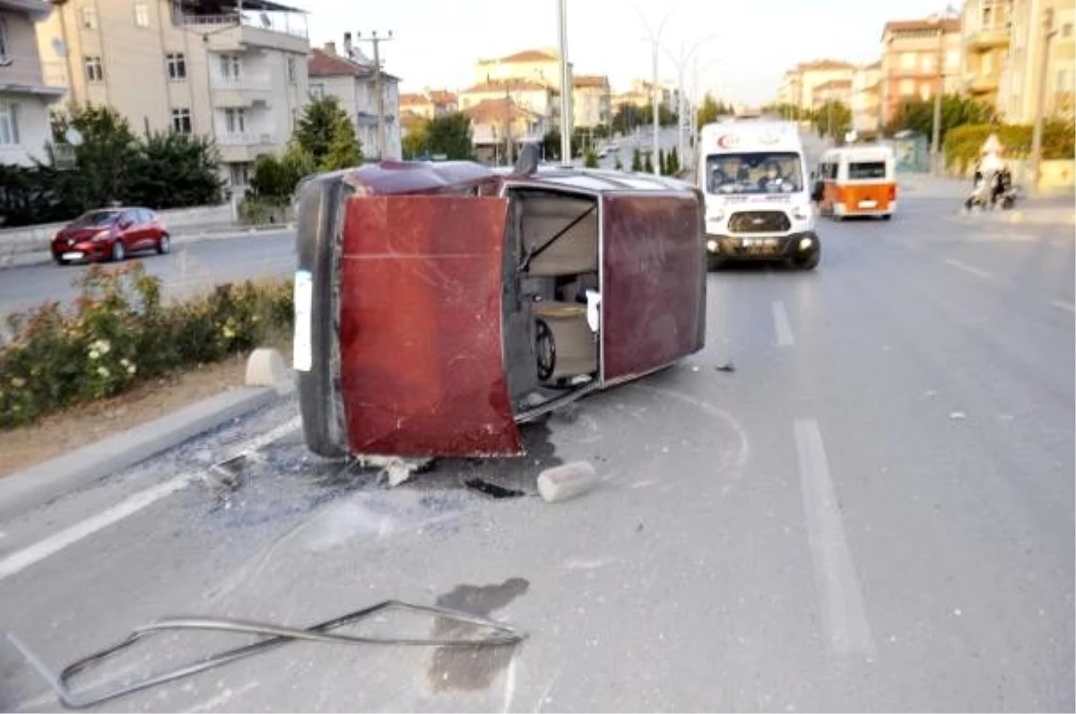 Karaman\'da otomobil takla attı, sürücü yaralı