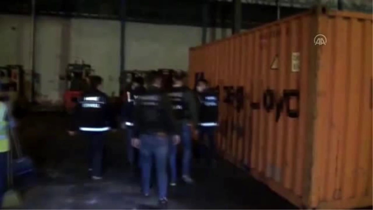 Kolombiya\'dan gelen gemide 228 kilo 438 gram kokain ele geçirildi