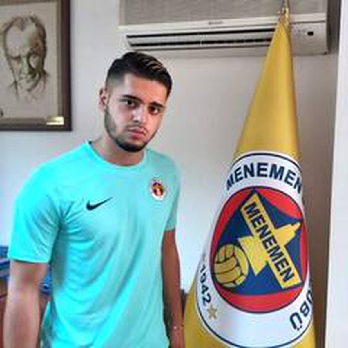 Menemenspor\'dan genç stoper takviyesi