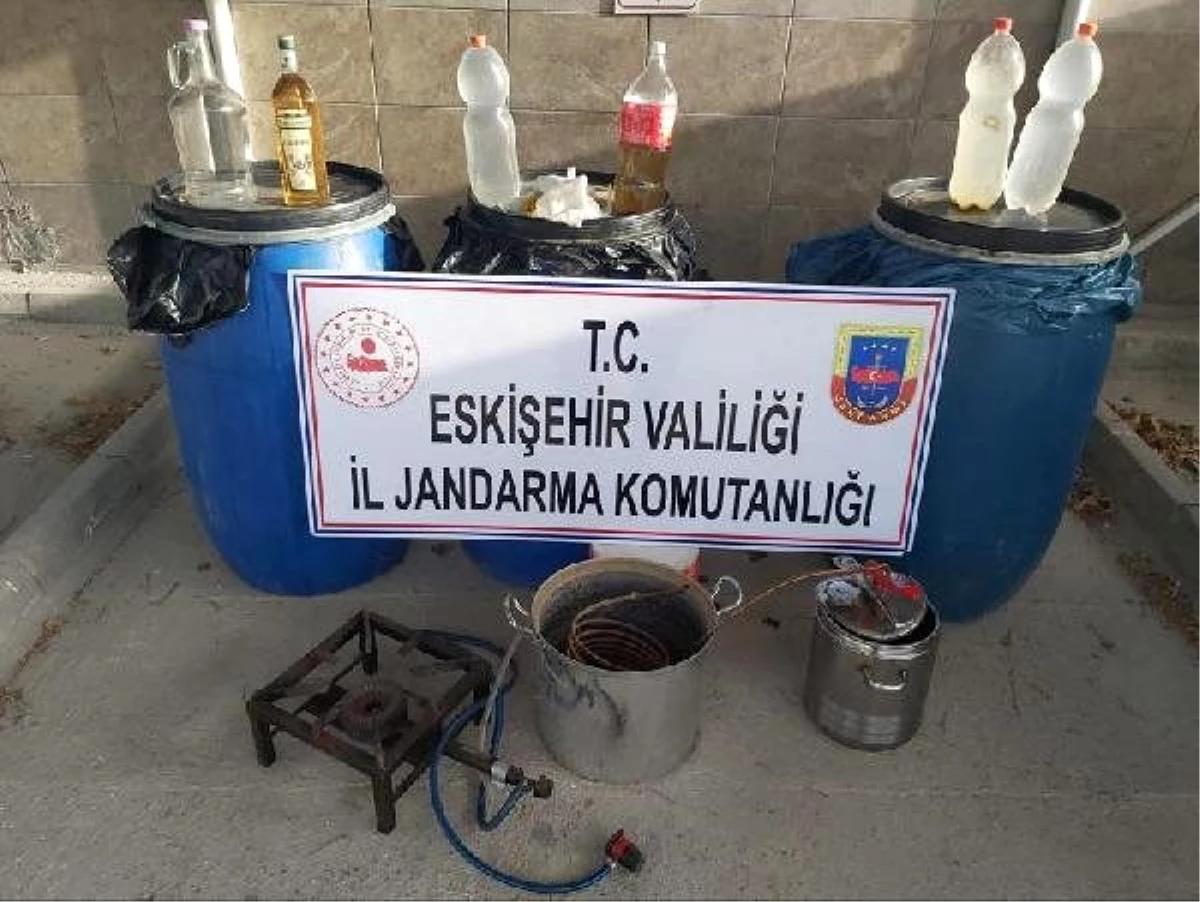 Eskişehir\'de 572 litre sahte alkol ele geçirildi