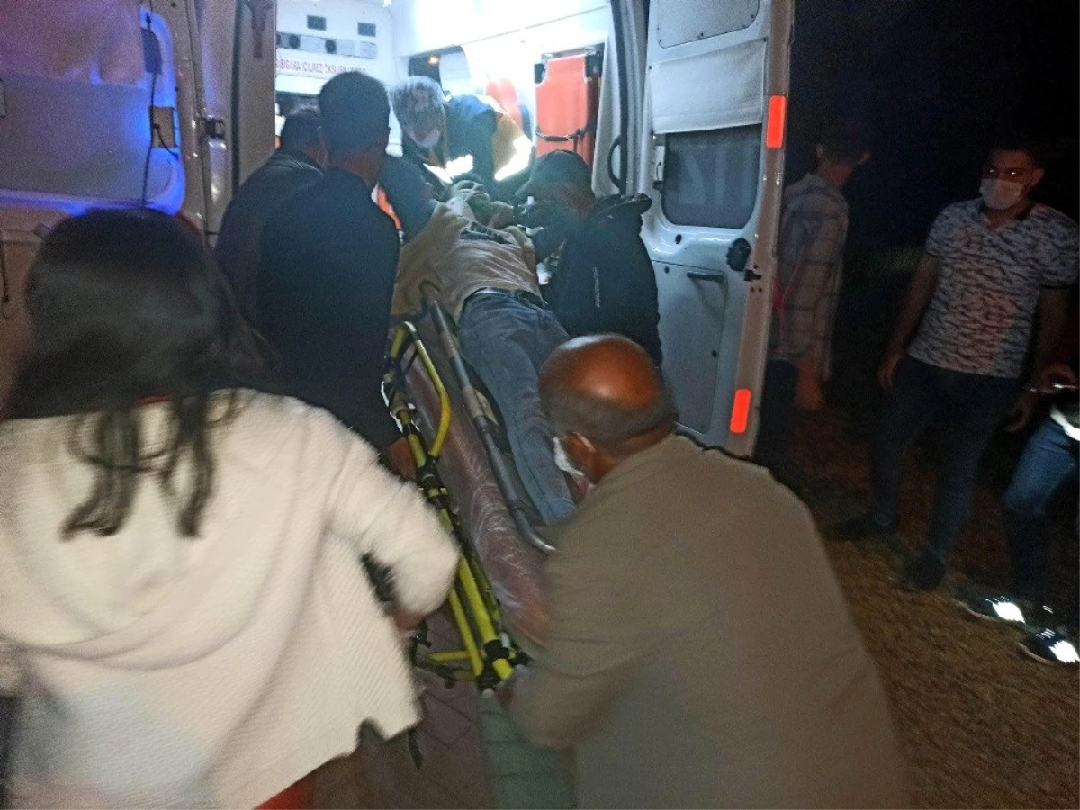 Konya\'da takla atan otomobil yandı 3 yaralı son anda kurtuldu