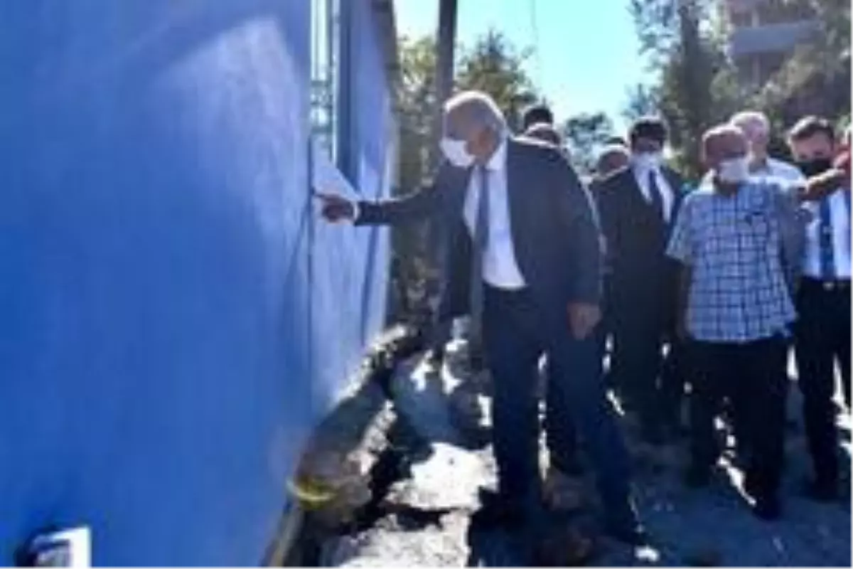 Vali Ustaoğlu ve Başkan Zorluoğlu Arsin ilçesinde toprak kaymalarının yaşandığı Çubuklu...