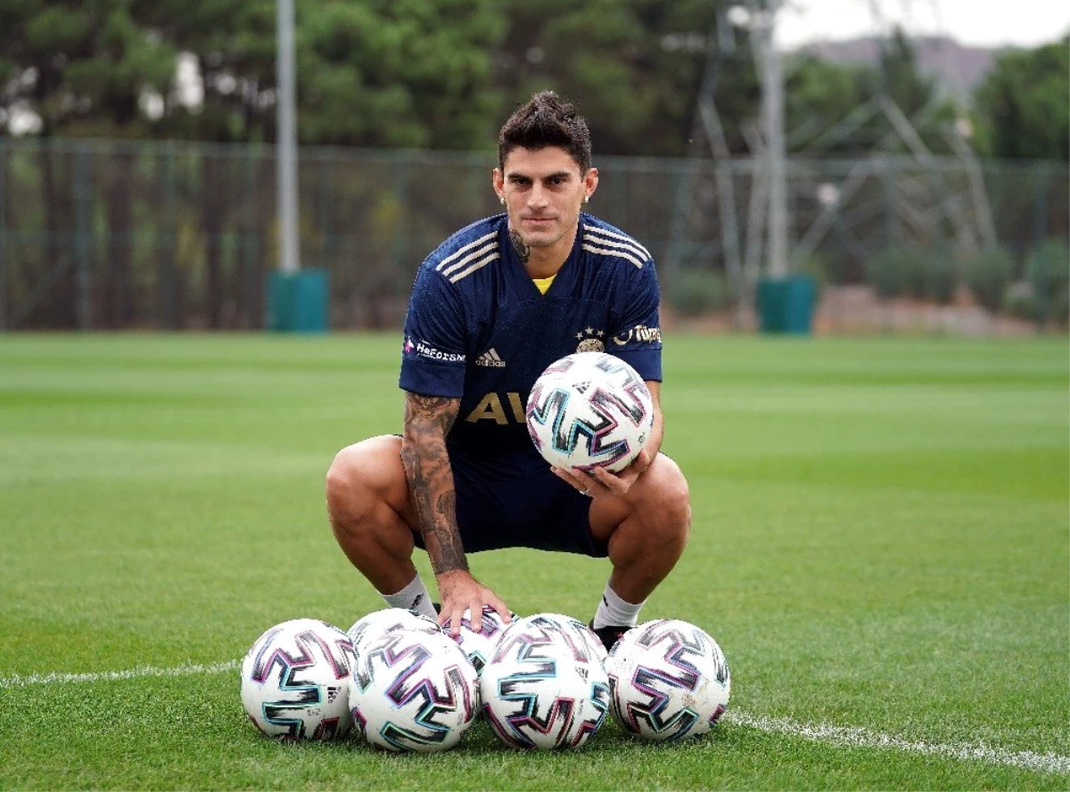 Diego Perotti: "Fenerbahçe tarihinde birçok başarılara sahip"