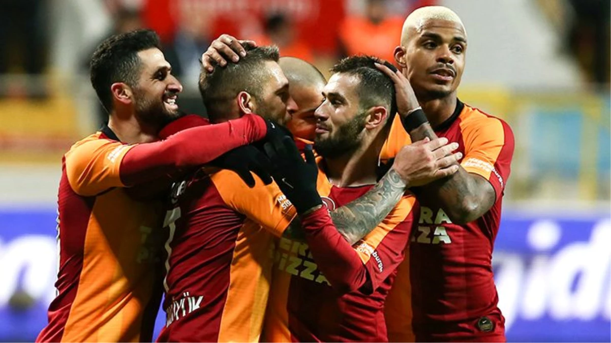 Galatasaray\'dan büyük tasarruf! Maaş seviyesi düştü, kulüp rahat nefes aldı