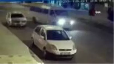 Sokak köpeklerinden kaçarken başını çarpıp öldü Sokak köpeklerinden kaçarken başını çarpıp öldü