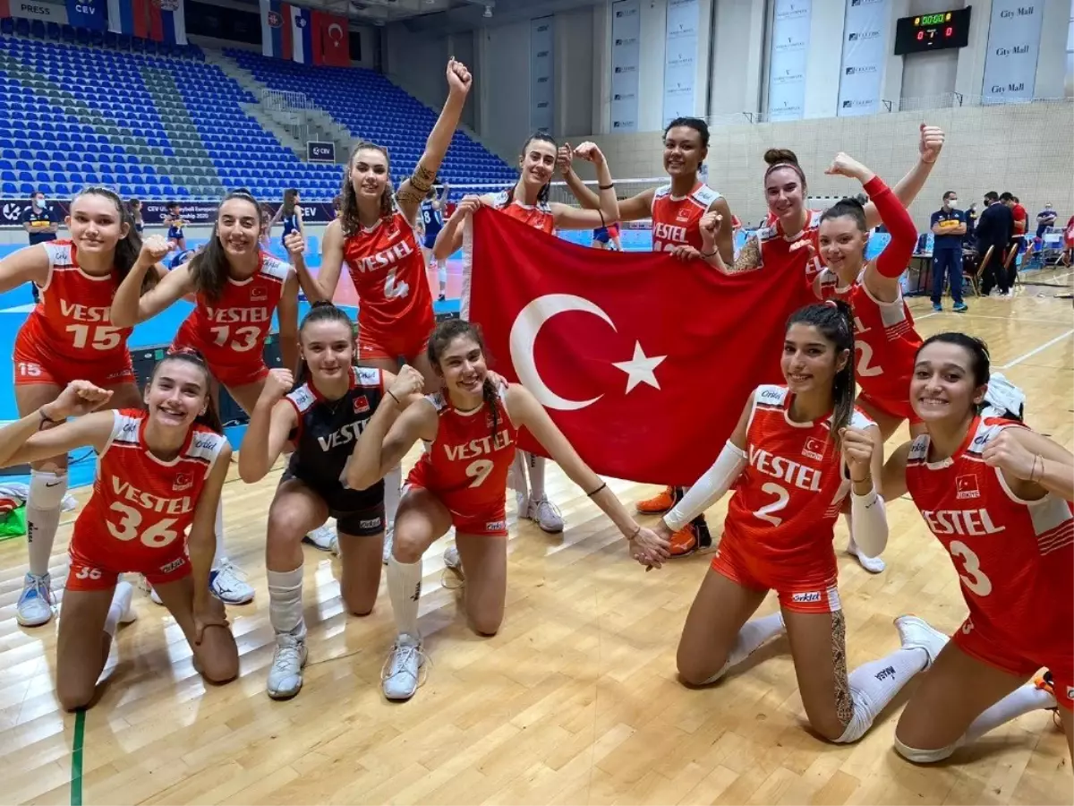 U17 Milli Takımı, Avrupa Şampiyonası\'nda namağlup finalde