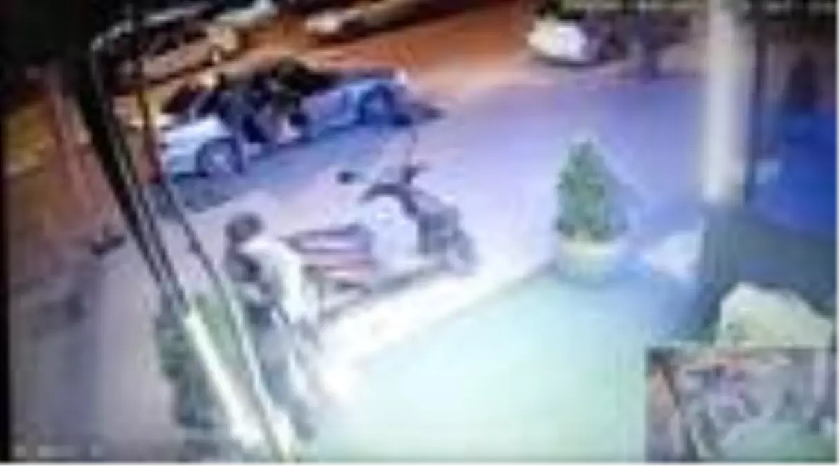 3 kişinin yaralandığı silahlı saldırıda otomobili kullanan şüpheli tutuklandı