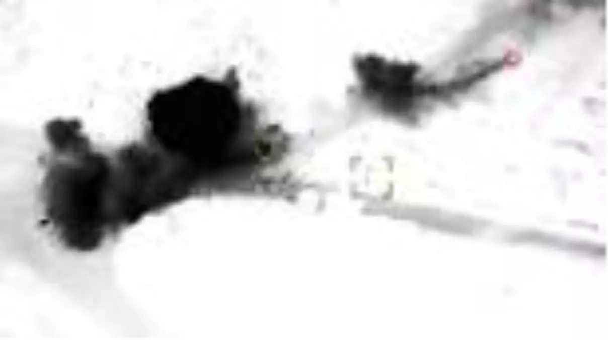 Azerbaycan ordusu, Ermenistan\'a ait çok sayıda askeri teçhizatı imha etti