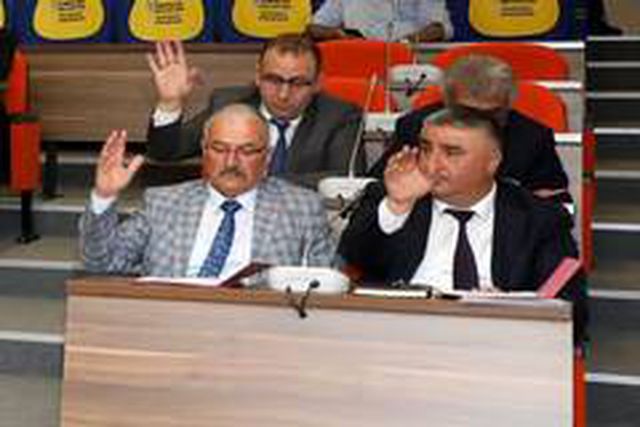 CHP ve İYİ Partili üyeler sosyal yardım ve kentsel dönüşüme 'hayır' dedi