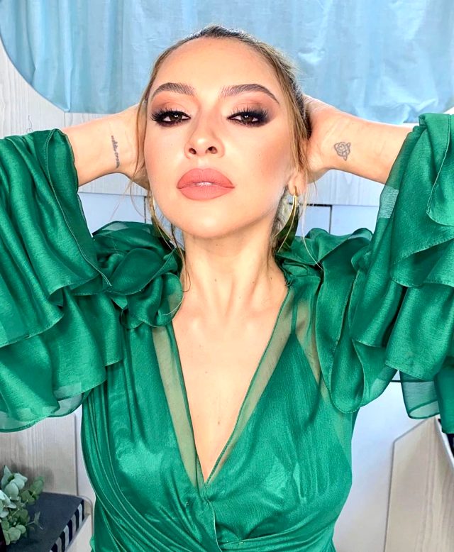 Hadise, 'Kaan Yıldırım'la ayrıldı ' iddialarına sevgilisinin köpeği ile yanıt verdi