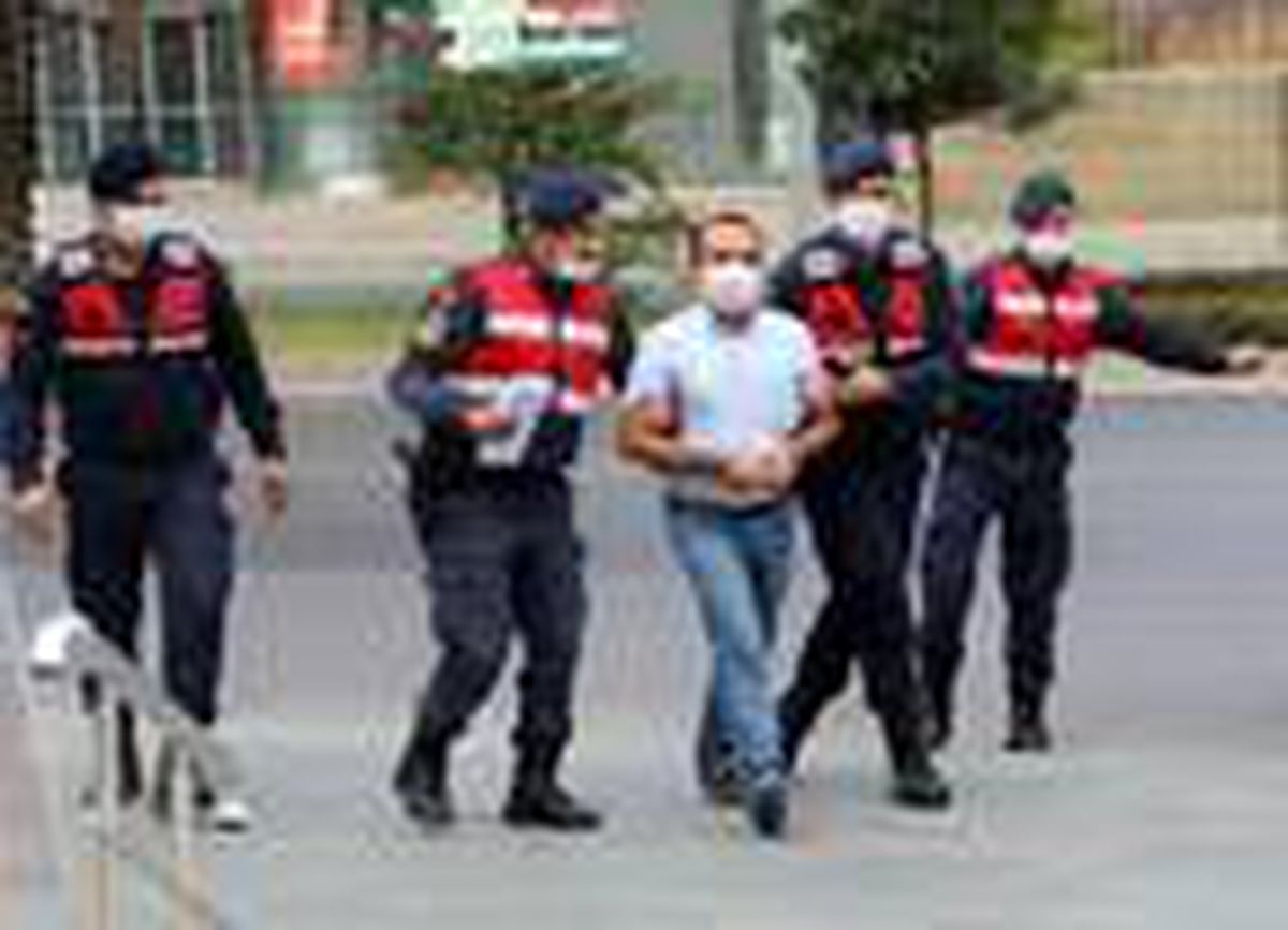 Alanya\'da bir evde 1083 sikke ele geçirildi