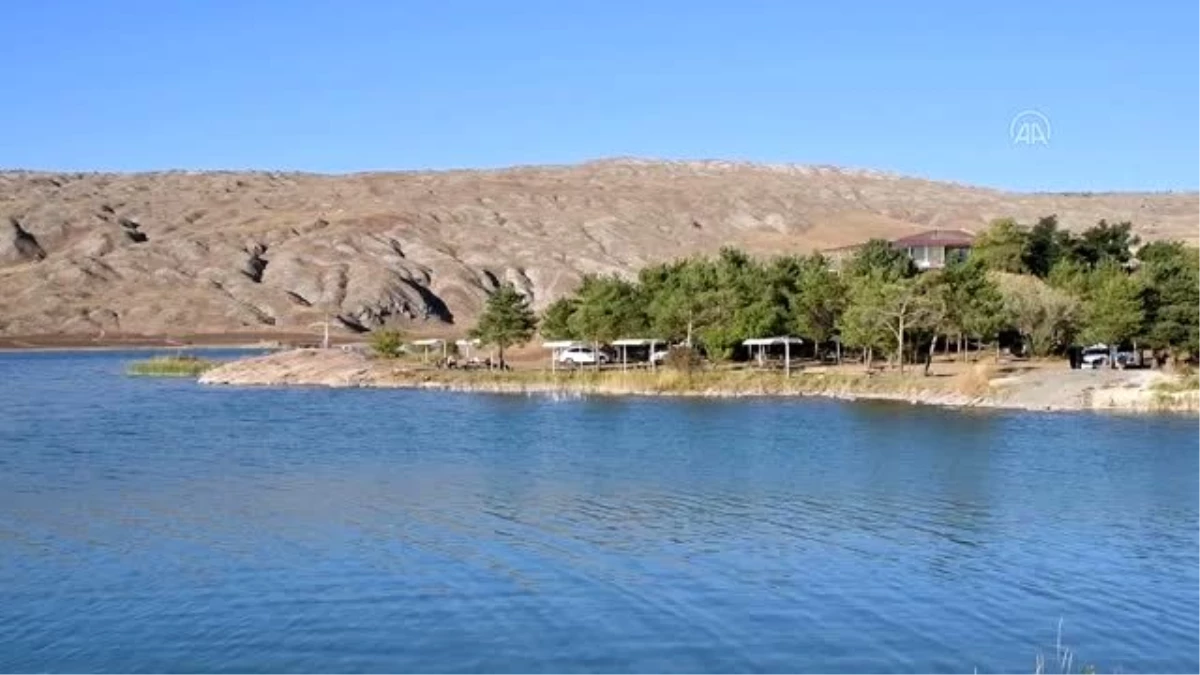 Son dakika haberleri | Bozkırın ortasındaki Tödürge Gölü, huzur veren doğasıyla ziyaretçileri cezbediyor
