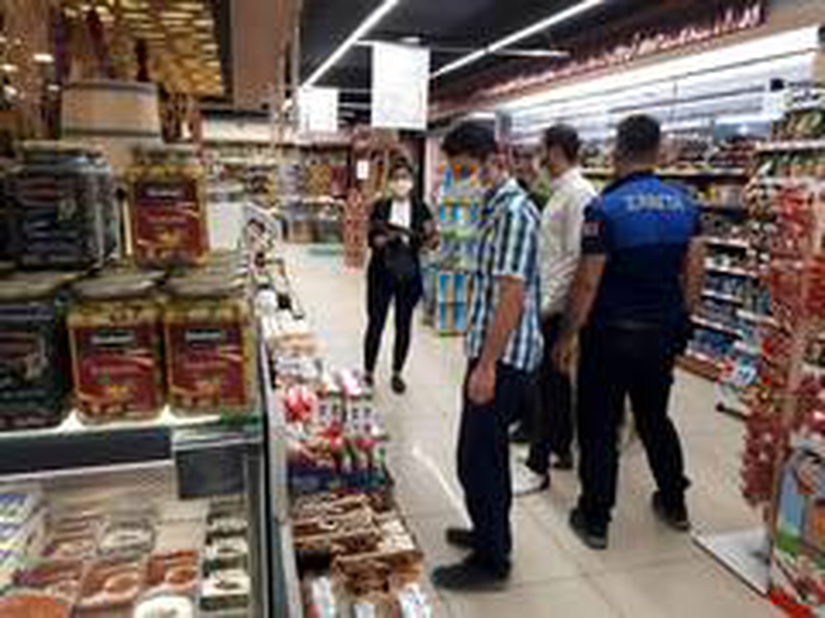 Düzce\'de zabıtadan fiyat etiketi kontrolü