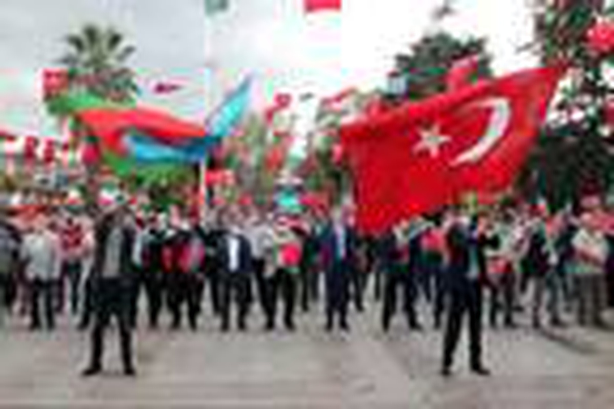 Gölcük\'teki sivil toplum örgütlerinden Azerbaycan\'a destek