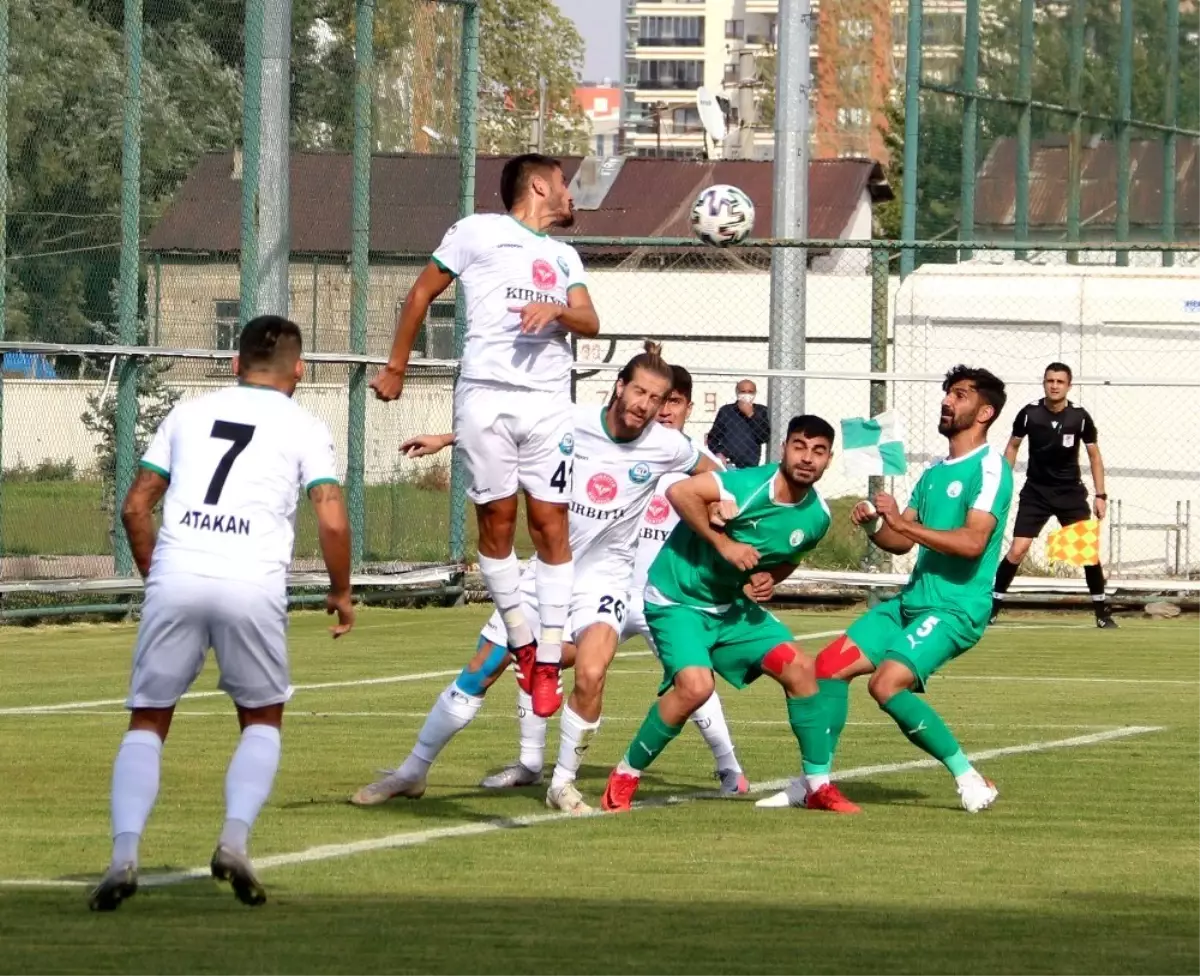 TFF 2. Lig: Sivas Belediyespor: 0 Serik Belediyespor: 0