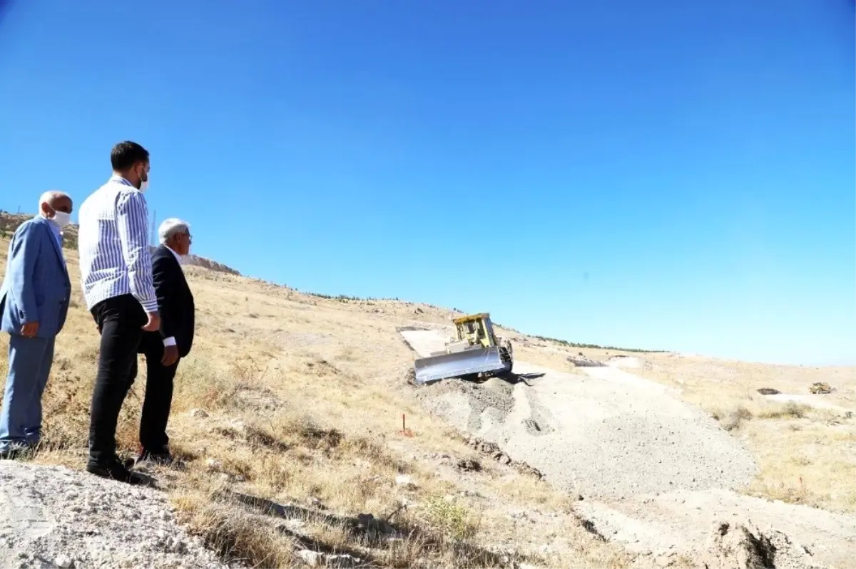 Battalgazi Belediyesi, yeni imar yolu açma çalışmalarına devam ediyor