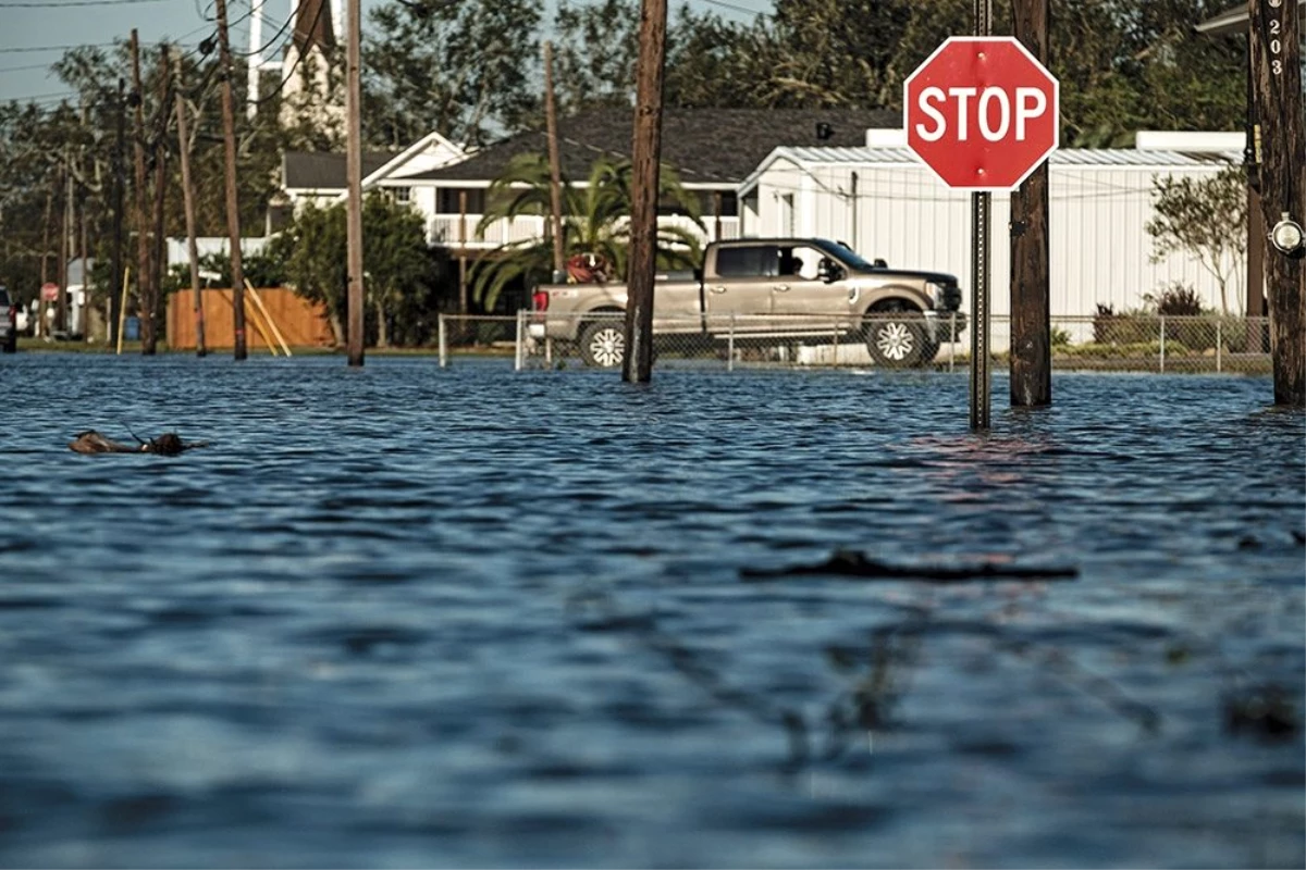 ABD\'de Delta Kasırgası\'nda 690 bin ev elektriksiz kaldı