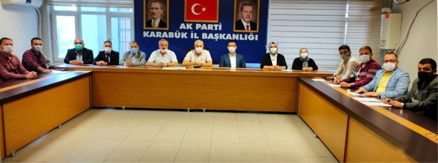 AK Partili Belediye Meclis üyelerinden Başkan Vergili\'ye tepki