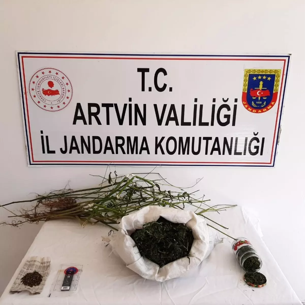 Son dakika! Artvin\'de uyuşturucu operasyonunda 1 kişi tutuklandı