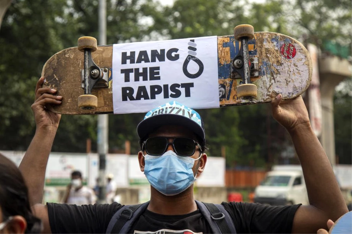 Bangladeş\'te tecavüze idam cezası getiriliyor