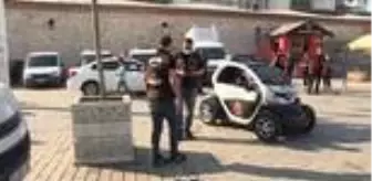 Beyoğlu'nda turizm polisinden koronavirüs denetimi