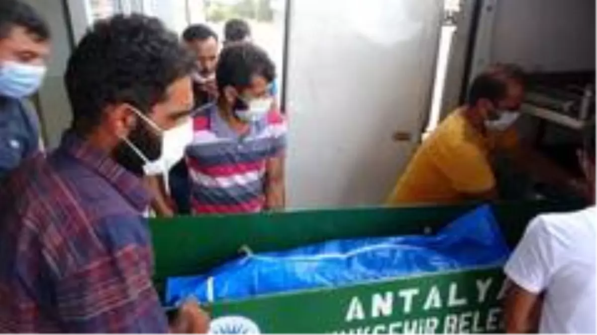 Son dakika haber | Bir babanın yangında ölen 6 aylık bebeğine son bakışı