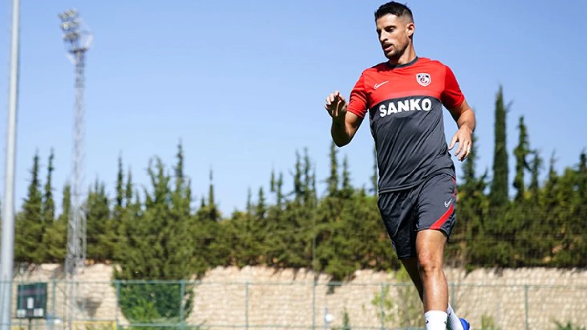 Kevin Mirallas\'ın Gaziantep FK\'ya transferi, dünyada büyük ses getirdi