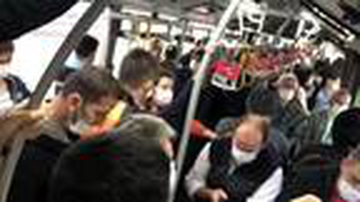 METROBÜSLER YİNE TIKLIM TIKLIM