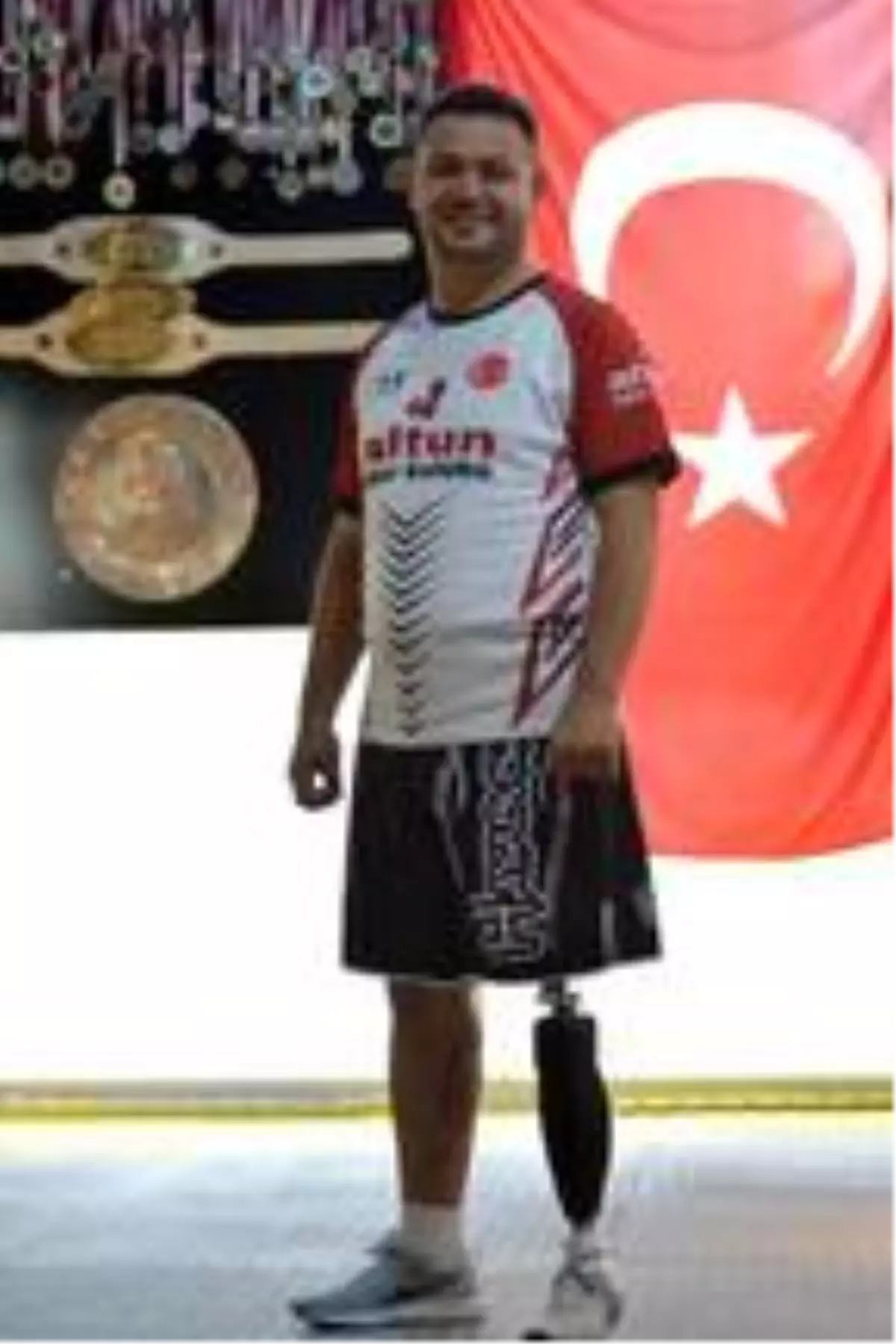 Terör saldırısında sol bacağını kaybeden gazi, sporla hayata tutundu