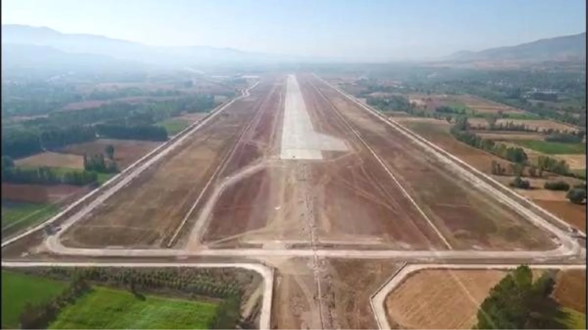 Tokat\'ta yeni havalimanı inşaatı havadan görüntülendi