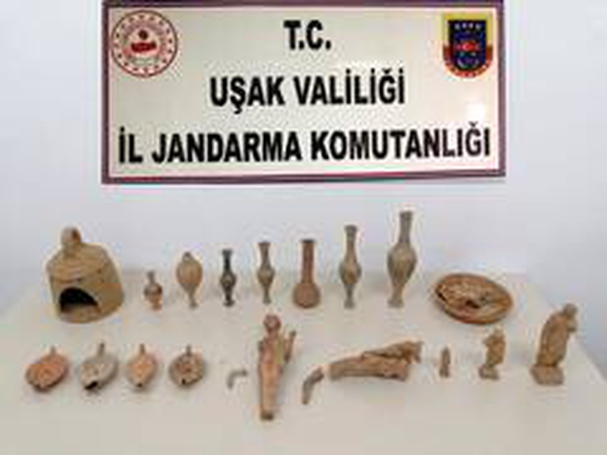 Son dakika haberi | Uşak\'ta 18 parça tarihi eser ele geçirildi